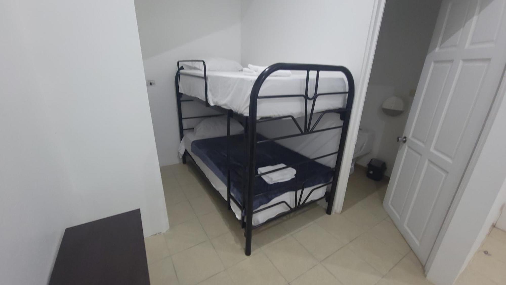 Surfo House Hotel & Hostel Tamarindo Eksteriør billede