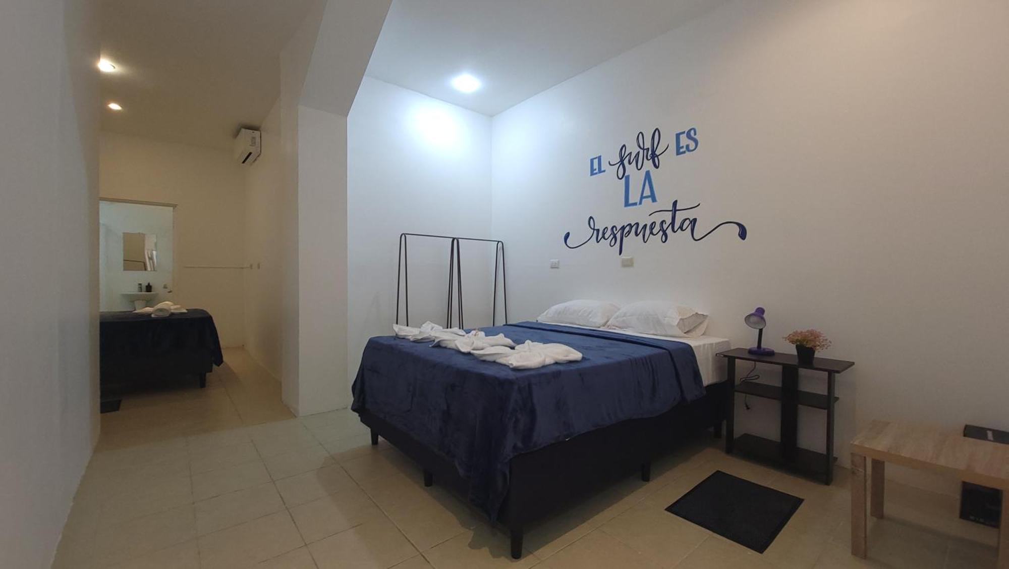 Surfo House Hotel & Hostel Tamarindo Eksteriør billede